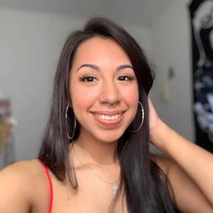 Meet your Posher, Alisha